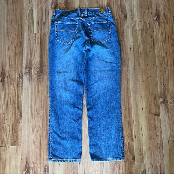 Indigo Palms Tommy Bahama Original Fit Medium Wash Men's Jeans - EUC - Picture 2 of 14